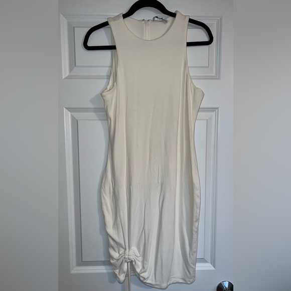 By Egreis Madani Dress - Picture 5 of 11